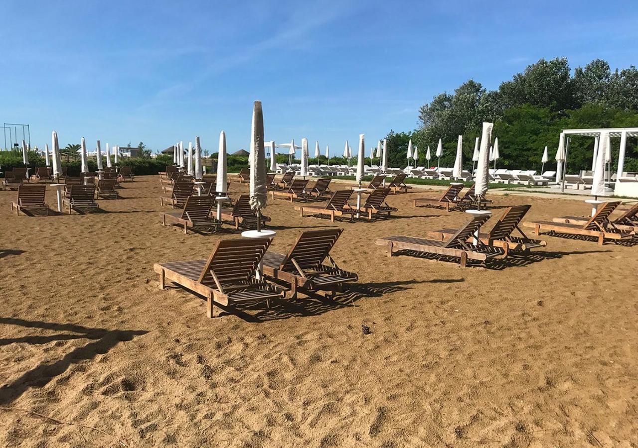 Hotel Mediterraneo Suite&Residence Lido di Jesolo Bagian luar foto