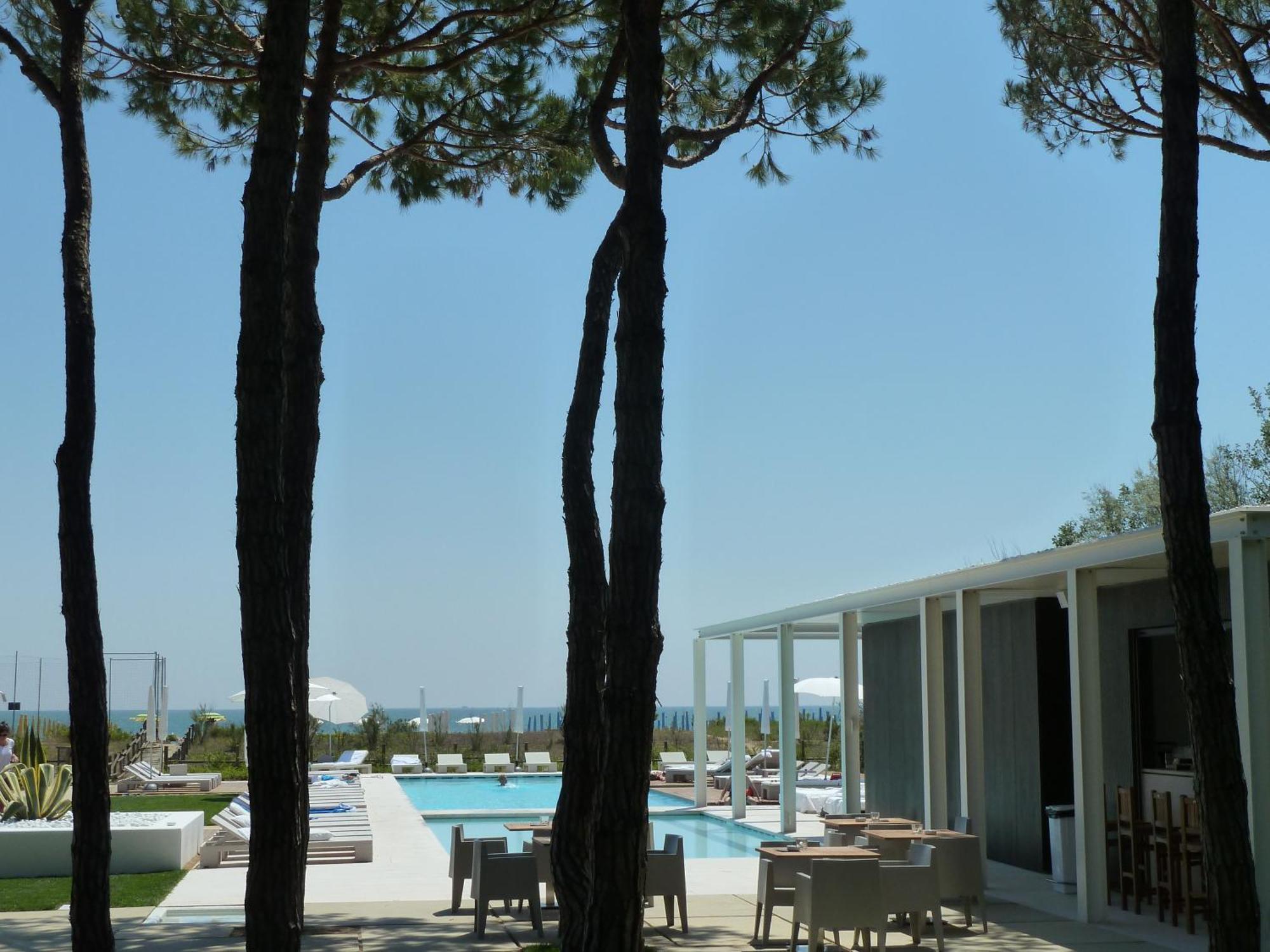 Hotel Mediterraneo Suite&Residence Lido di Jesolo Bagian luar foto