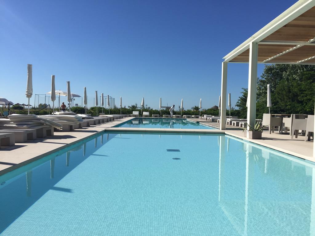 Hotel Mediterraneo Suite&Residence Lido di Jesolo Bagian luar foto