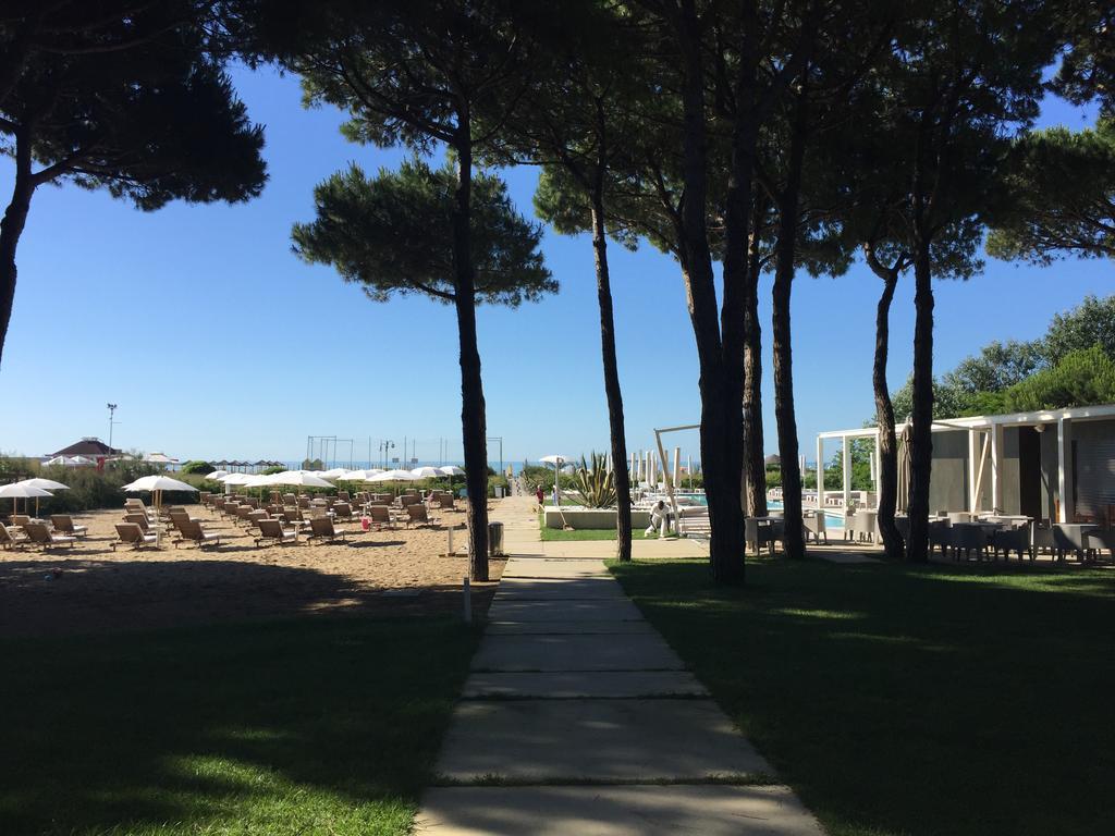 Hotel Mediterraneo Suite&Residence Lido di Jesolo Bagian luar foto